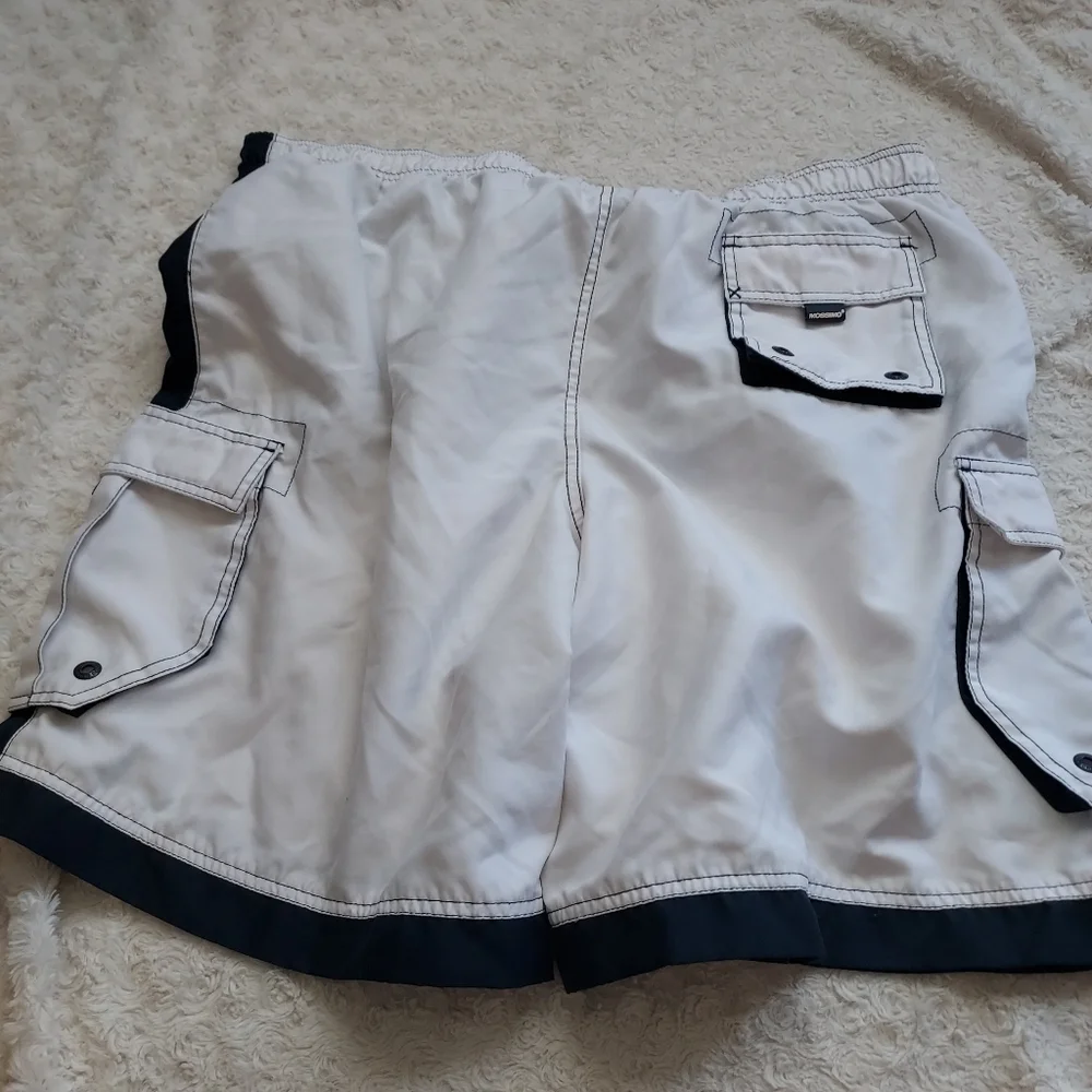 Mossimo Men's White Navy Blue Swim Trunks XL Resort Beach Vacation Beach Pool